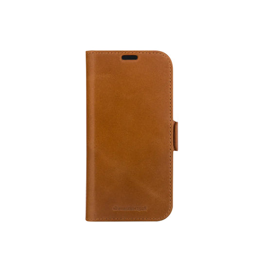 dbramante1928 Copenhagen Wallet Folio Full Grain Leather Case For iPhone 15 Pro Tan